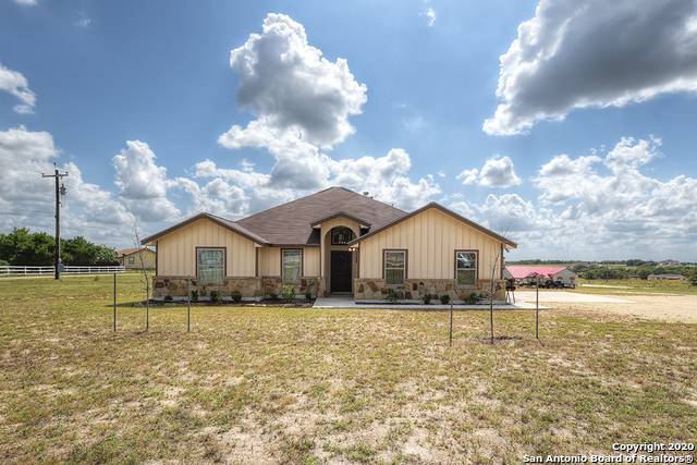 La Vernia, TX 78121-5101,165 LAKEVIEW CIR