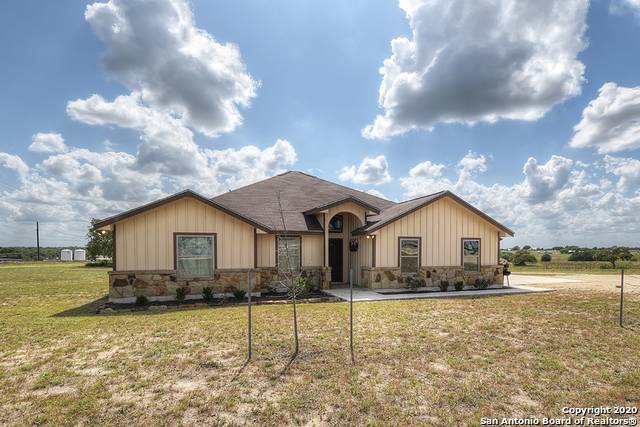 La Vernia, TX 78121-5101,165 LAKEVIEW CIR