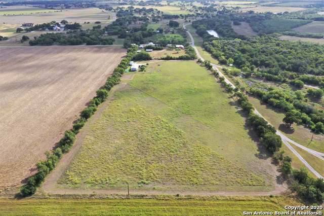Hondo, TX 78861-6080,330 COUNTY ROAD 4517