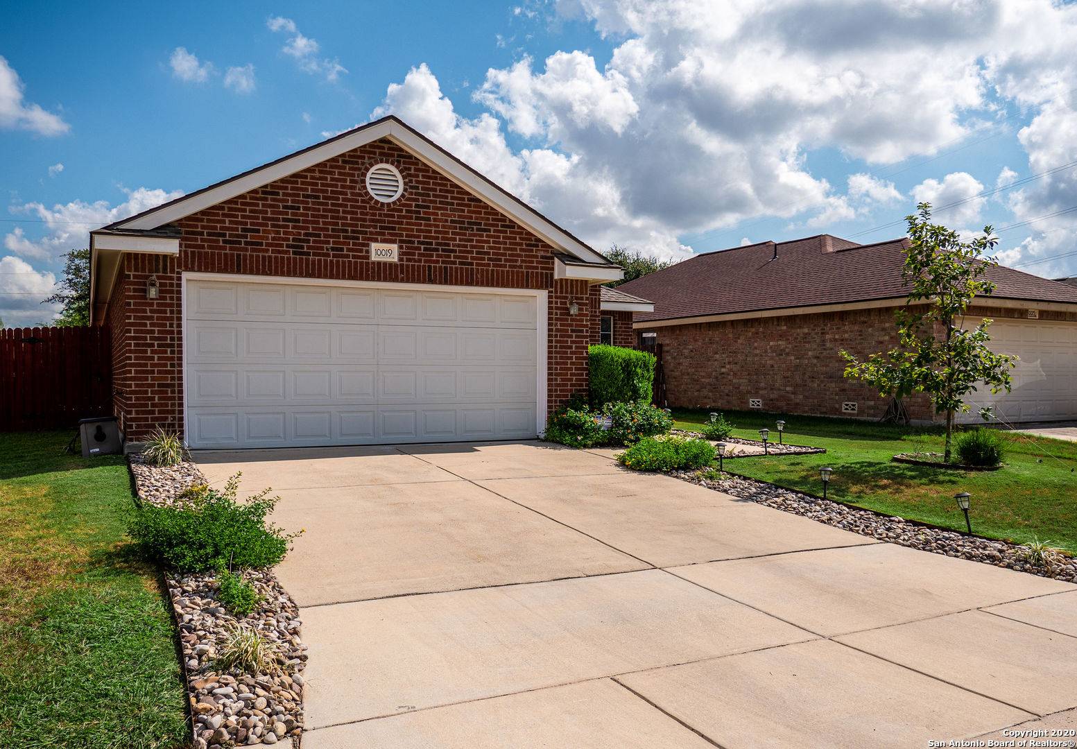 Helotes, TX 78023-4625,10019 AMBERG PATH