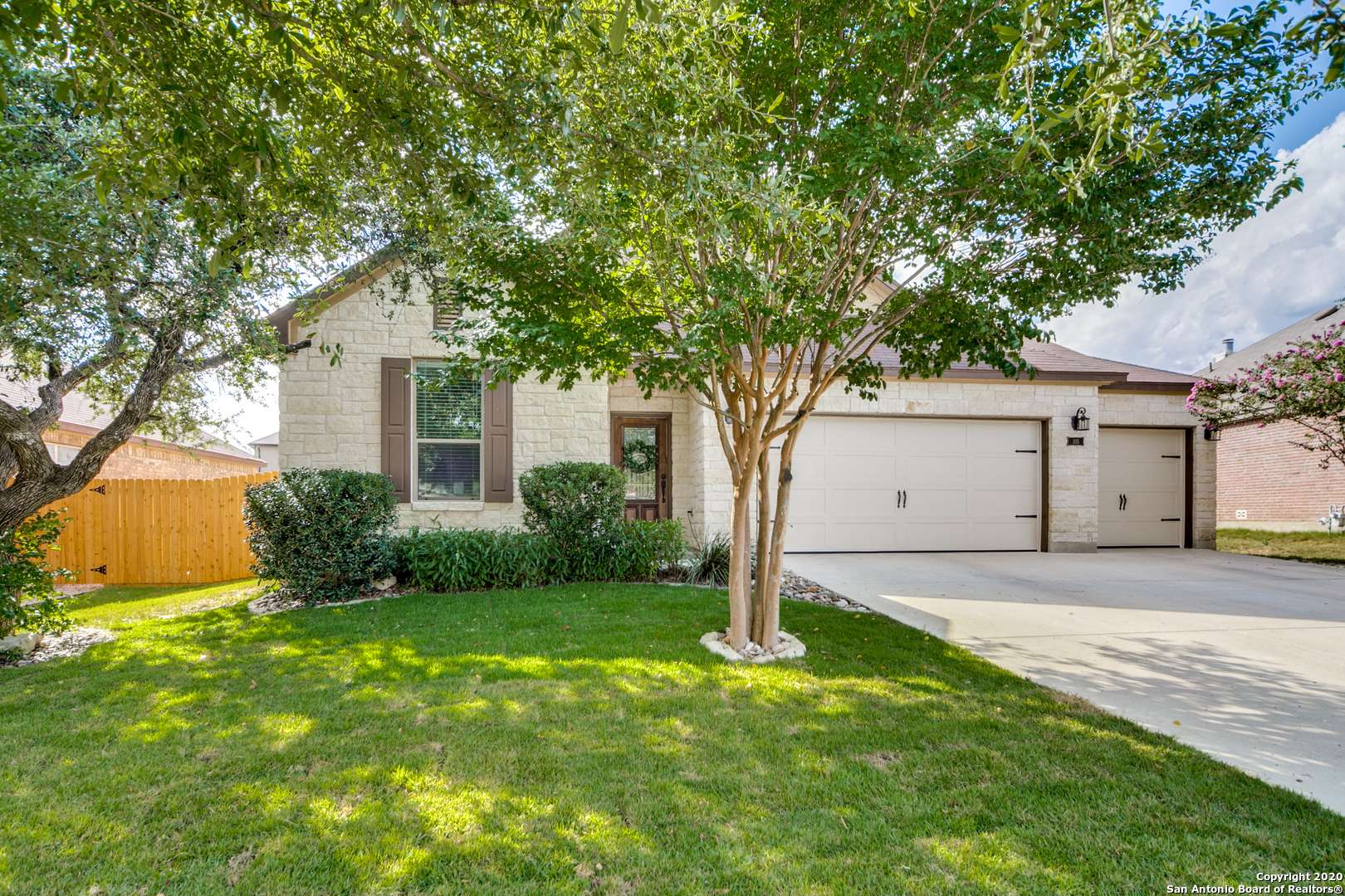 Boerne, TX 78006-1984,105 WATERFALL CT