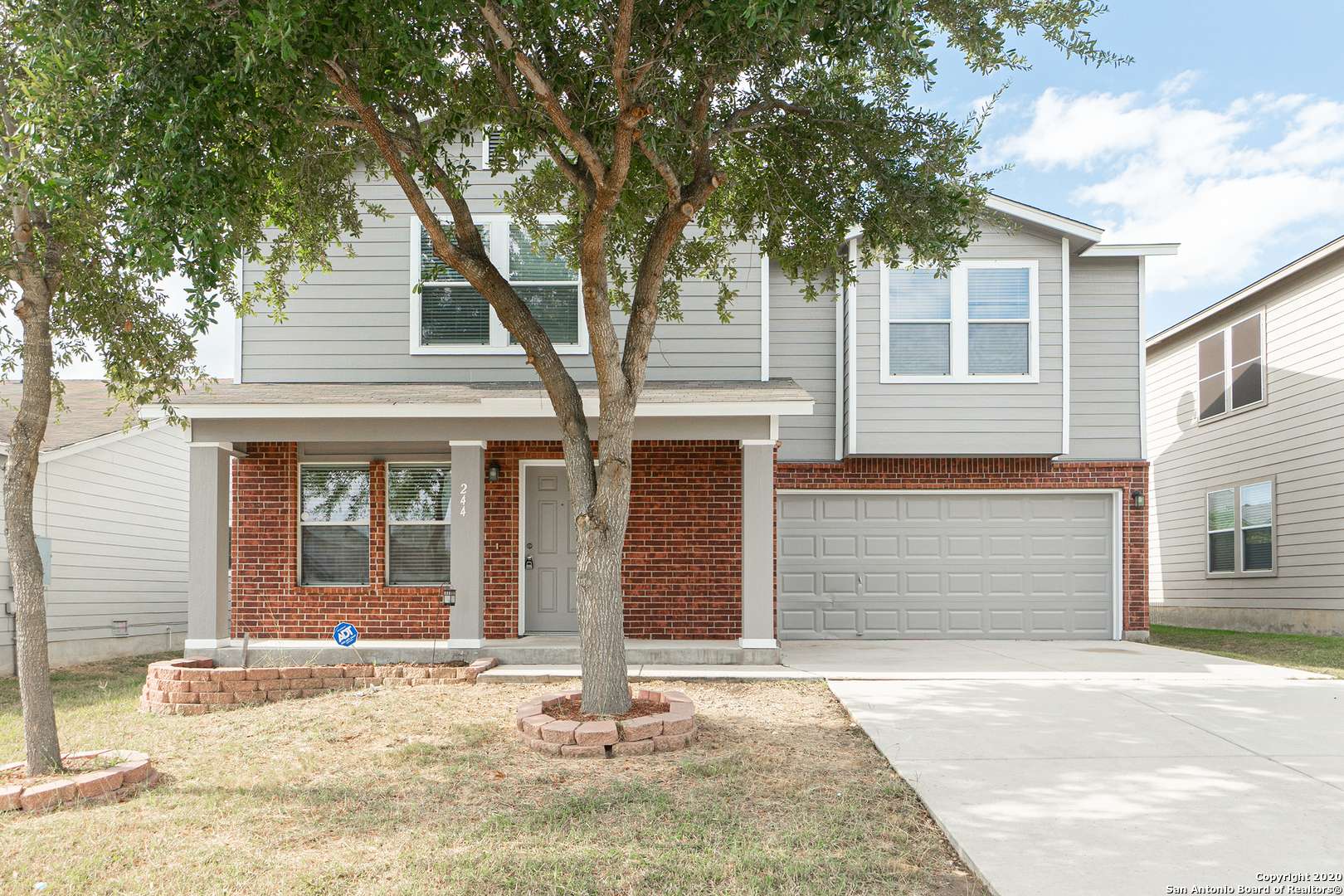 Cibolo, TX 78108-3354,244 HINGE CHASE