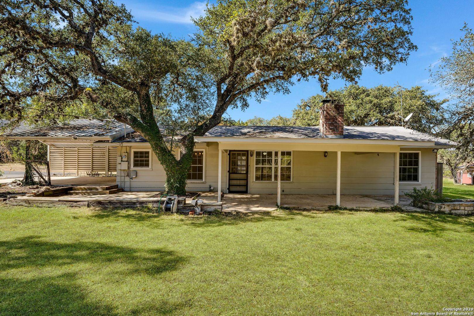 Boerne, TX 78006-5734,210 PLEASANT VALLEY DR