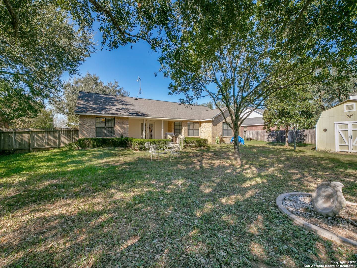 Pleasanton, TX 78064-2914,126 WOODLAND DR