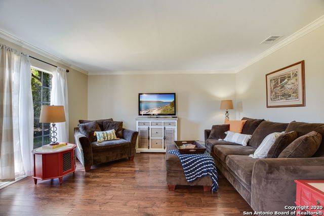 San Antonio, TX 78209-3008,2927 ALBIN DR