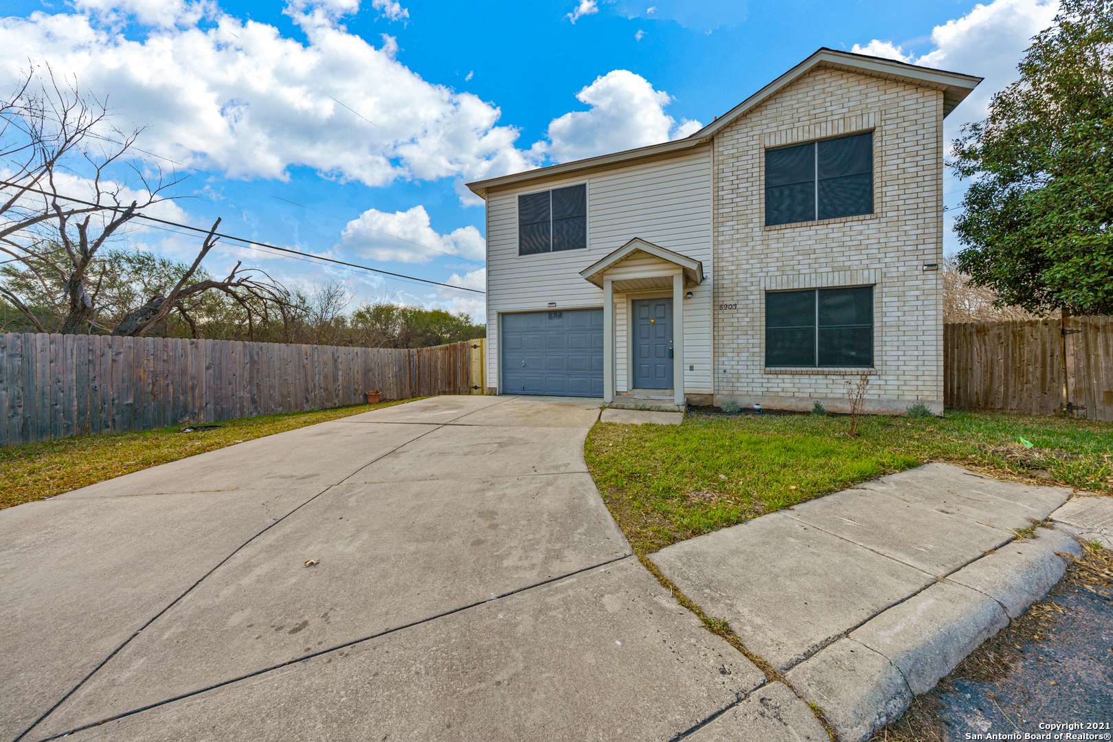 San Antonio, TX 78240-1562,8903 KENTON BRIAR