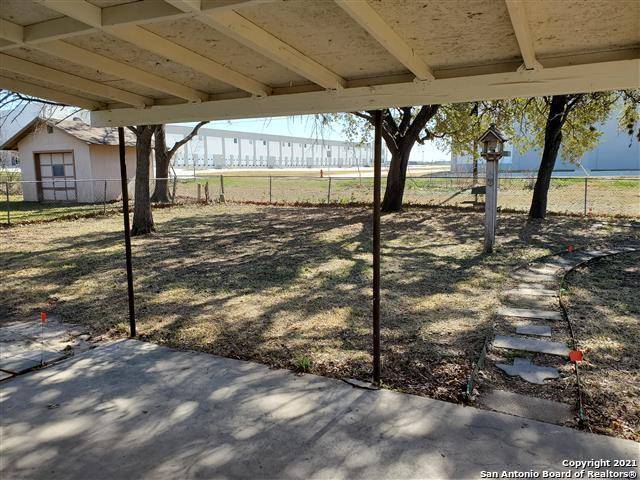Kirby, TX 78219-1925,5106 WHEATLAND ST