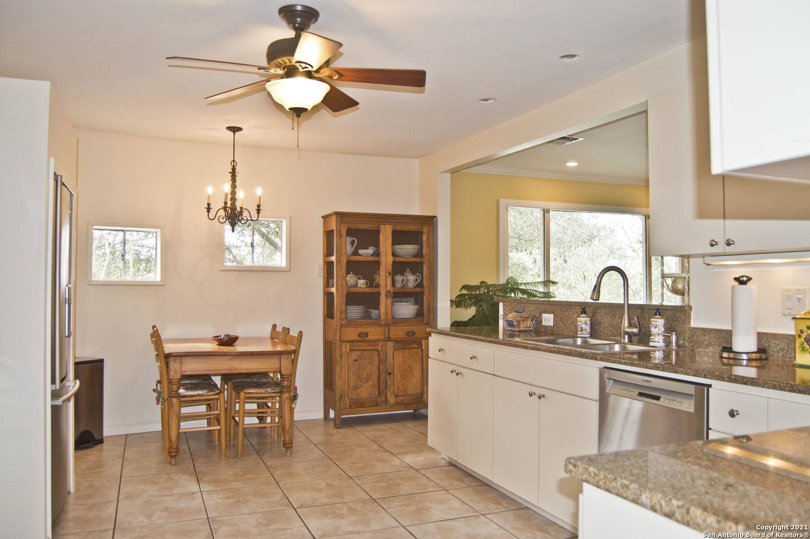 Terrell Hills, TX 78209-6040,917 CANTERBURY HILL ST