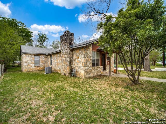 Boerne, TX 78006-2423,421 JAMES ST