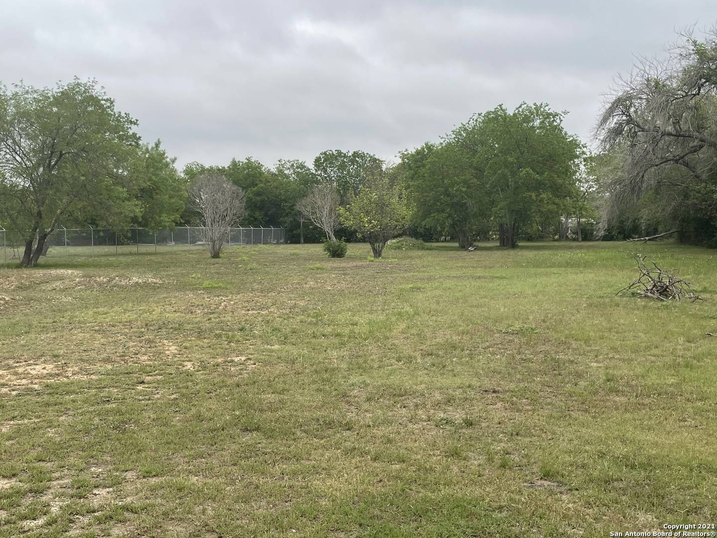 San Antonio, TX 78237-3311,808 36TH ST