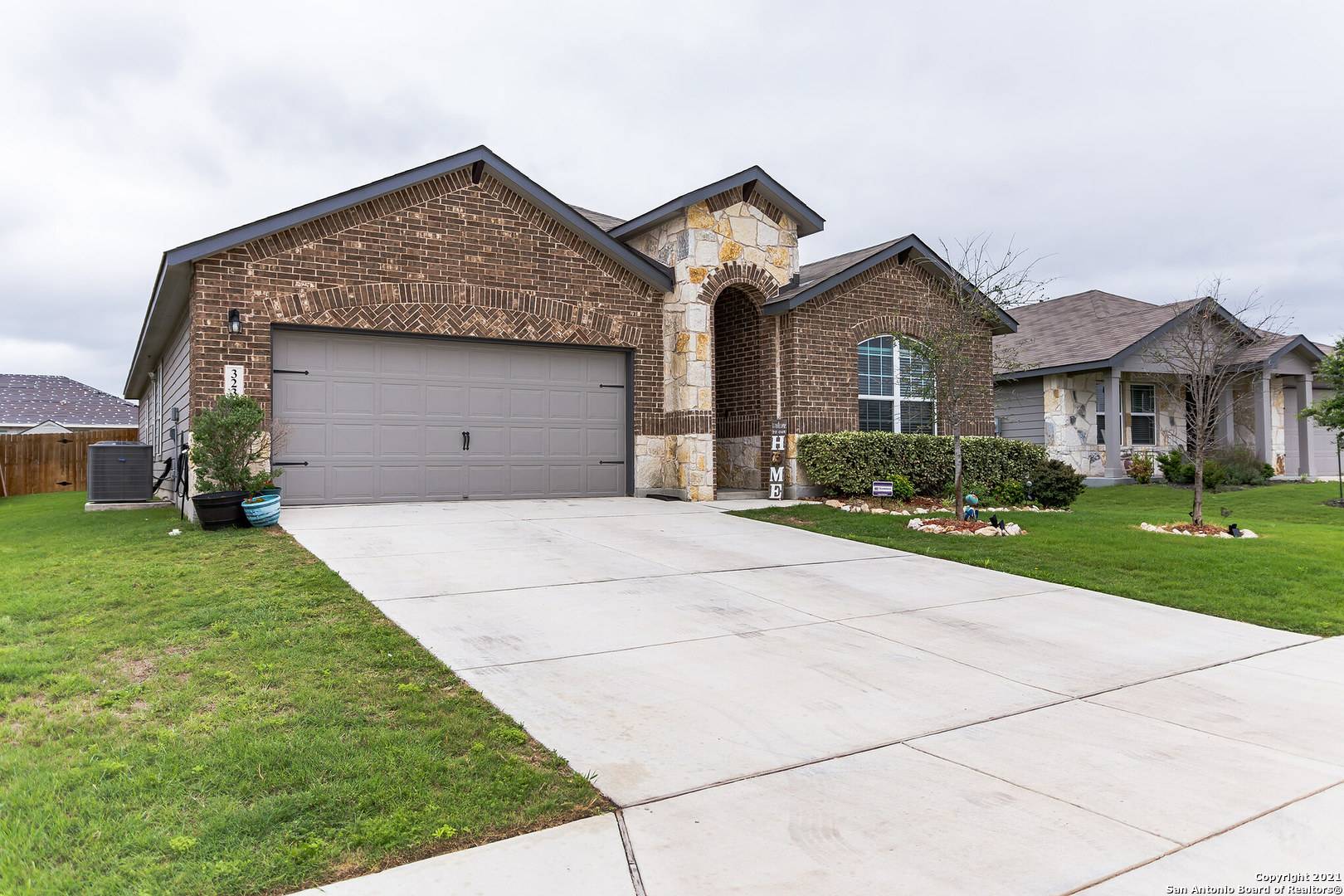 New Braunfels, TX 78130,323 Walnut Creek