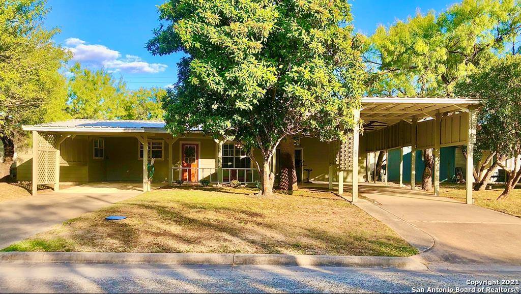 Brackettville, TX 78832,88 Mesquite St