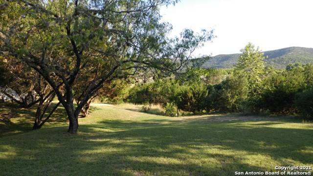 Leakey, TX 78873,167 Pendley Rd