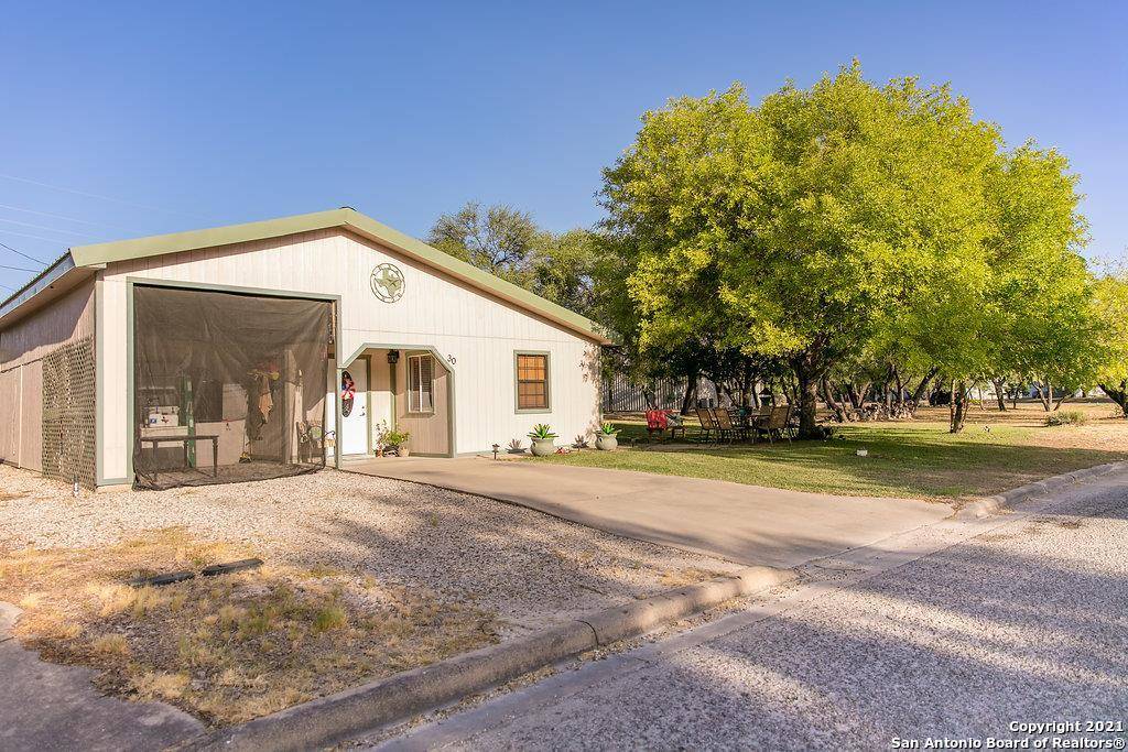 Brackettville, TX 78832,30 Huisache