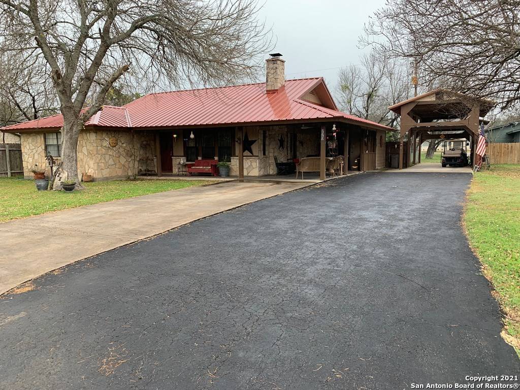 Brackettville, TX 78832,229 Bowlegs St