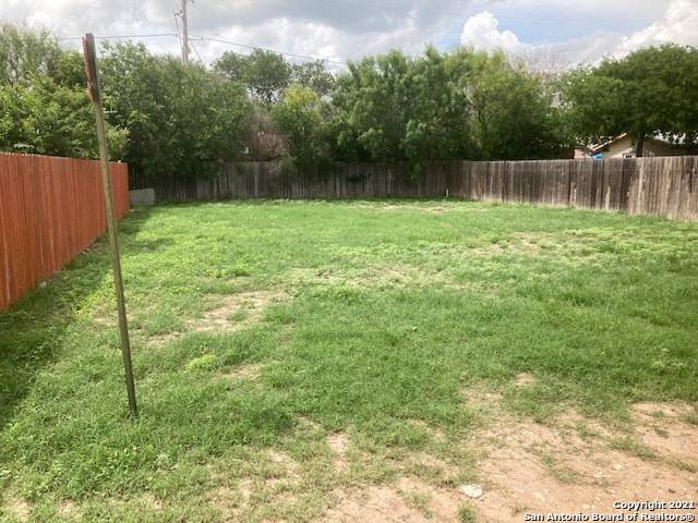 Uvalde, TX 78801,133 Sutton Place-Lot 24