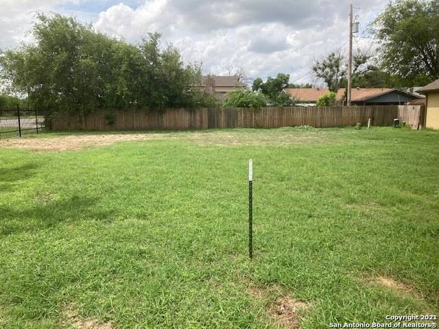 Uvalde, TX 78801,139 Sutton Place-Lot #30