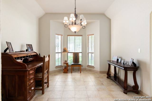 Boerne, TX 78006-1719,202 ENGLISH OAKS CIR