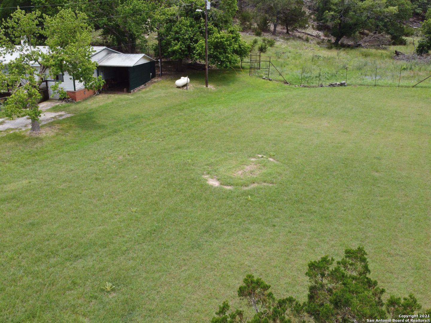 Kerrville, TX 78028,843 Charles Rd