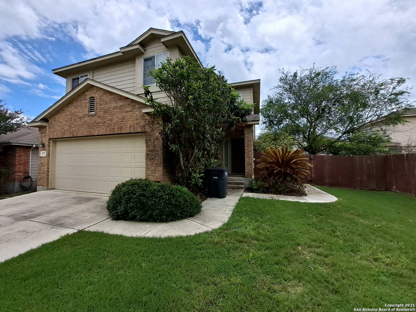 New Braunfels, TX 78130-3366,527 DIVINE WAY