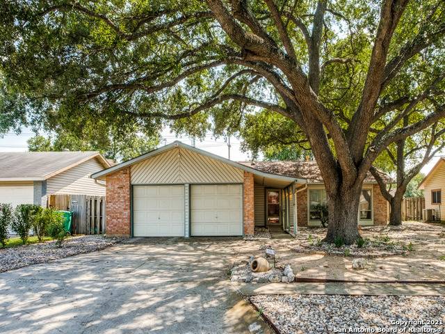 Live Oak, TX 78233-3054,11069 WHITE SANDS ST