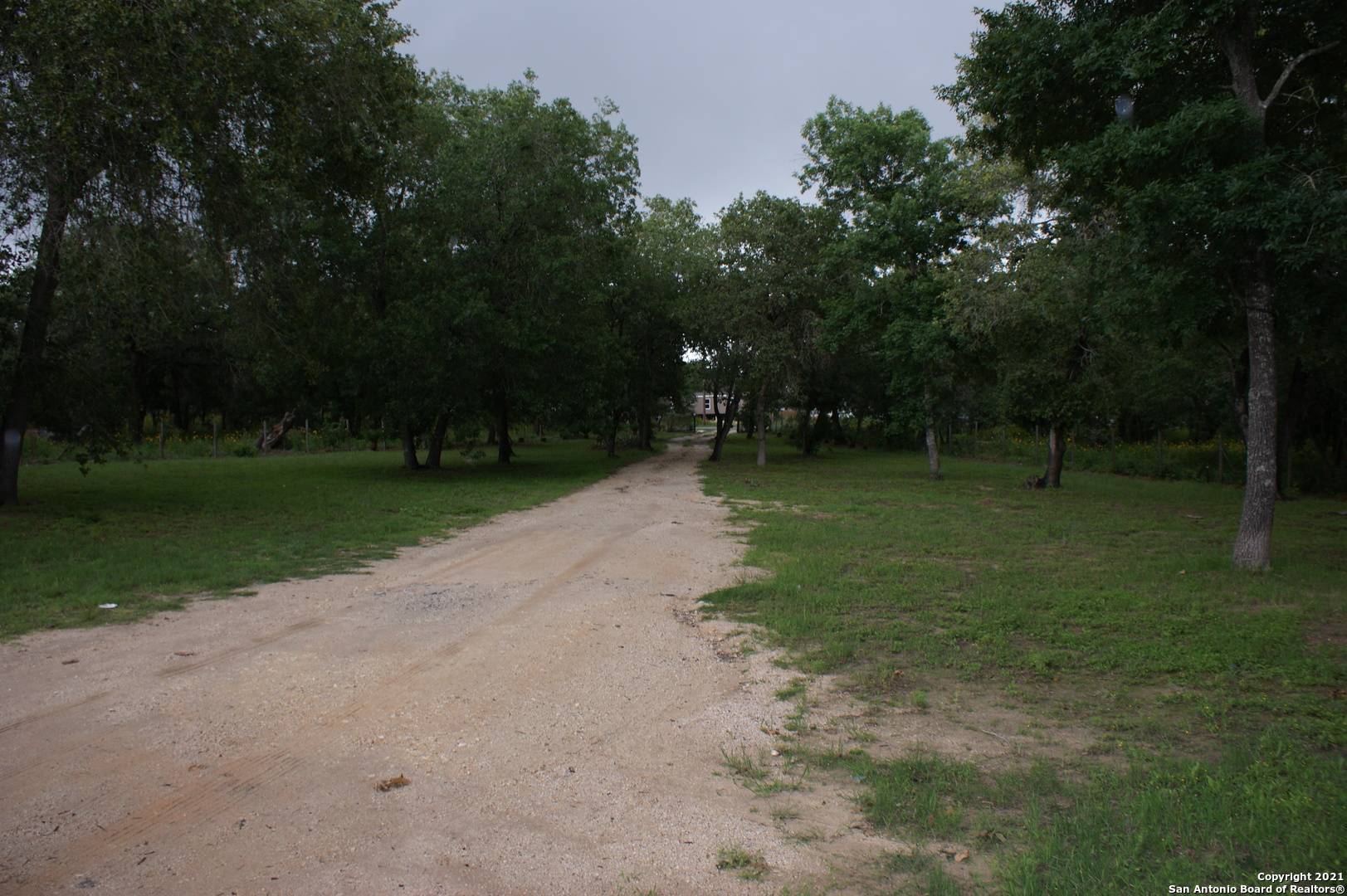 Elmendorf, TX 78112-6055,22914 Crystal Water