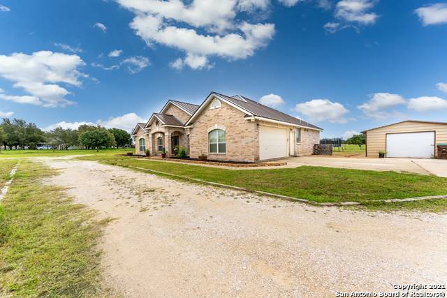 Floresville, TX 78114-4238,259 PALO ALTO DR