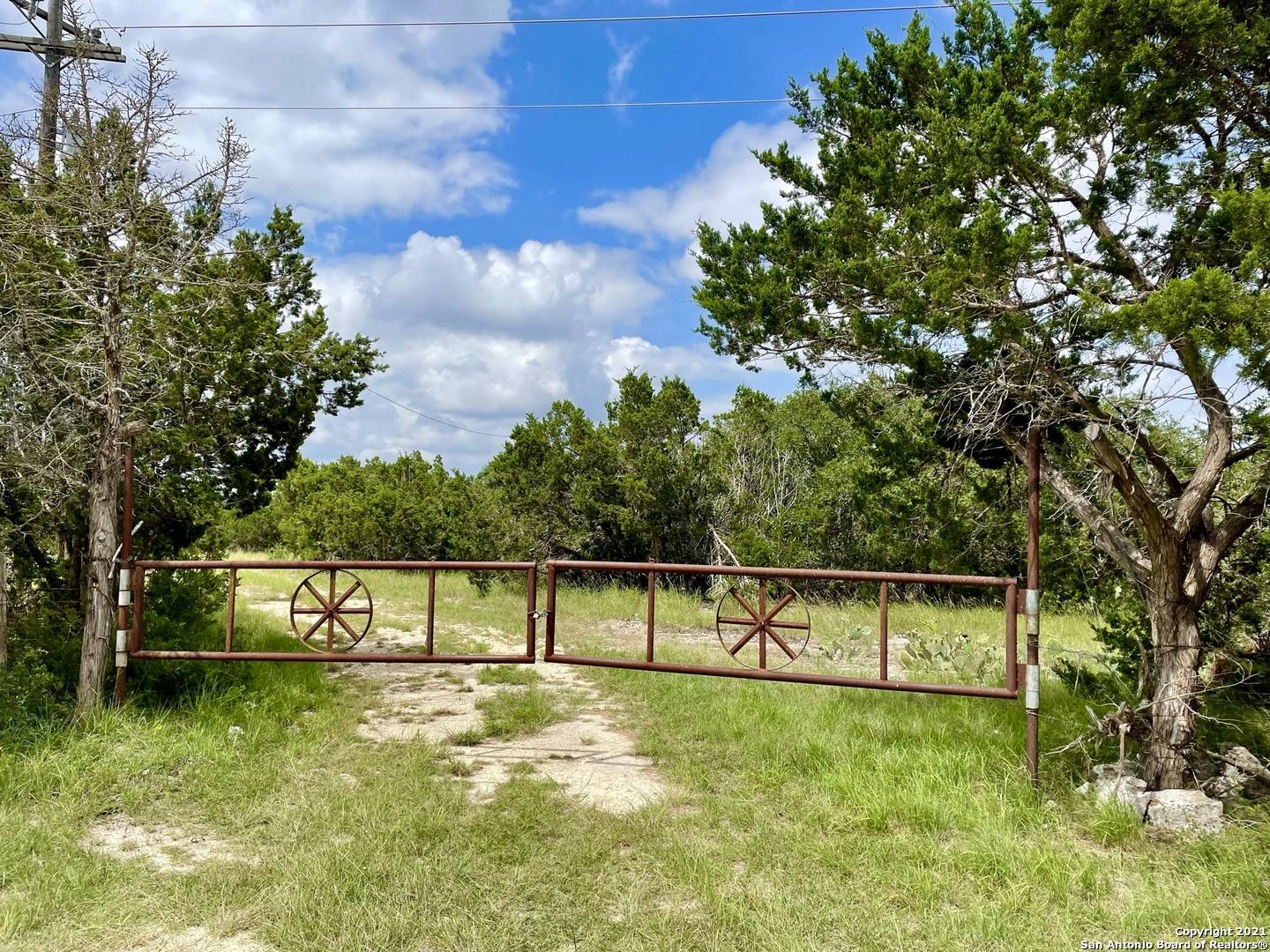 Rocksprings, TX 78880,13679 State Highway 41