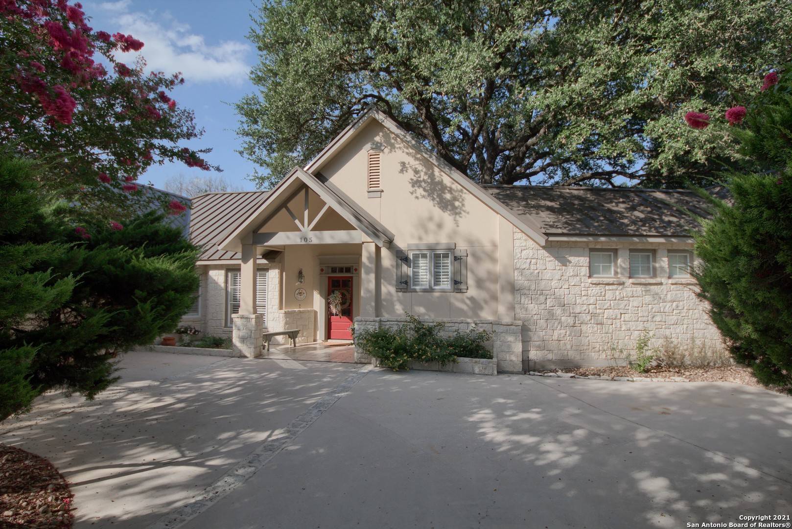 Boerne, TX 78006-9456,105 HUMMINGBIRD HILL DR