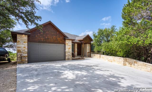 Lakehills, TX 78063-6616,215 RIDGE VIEW DR