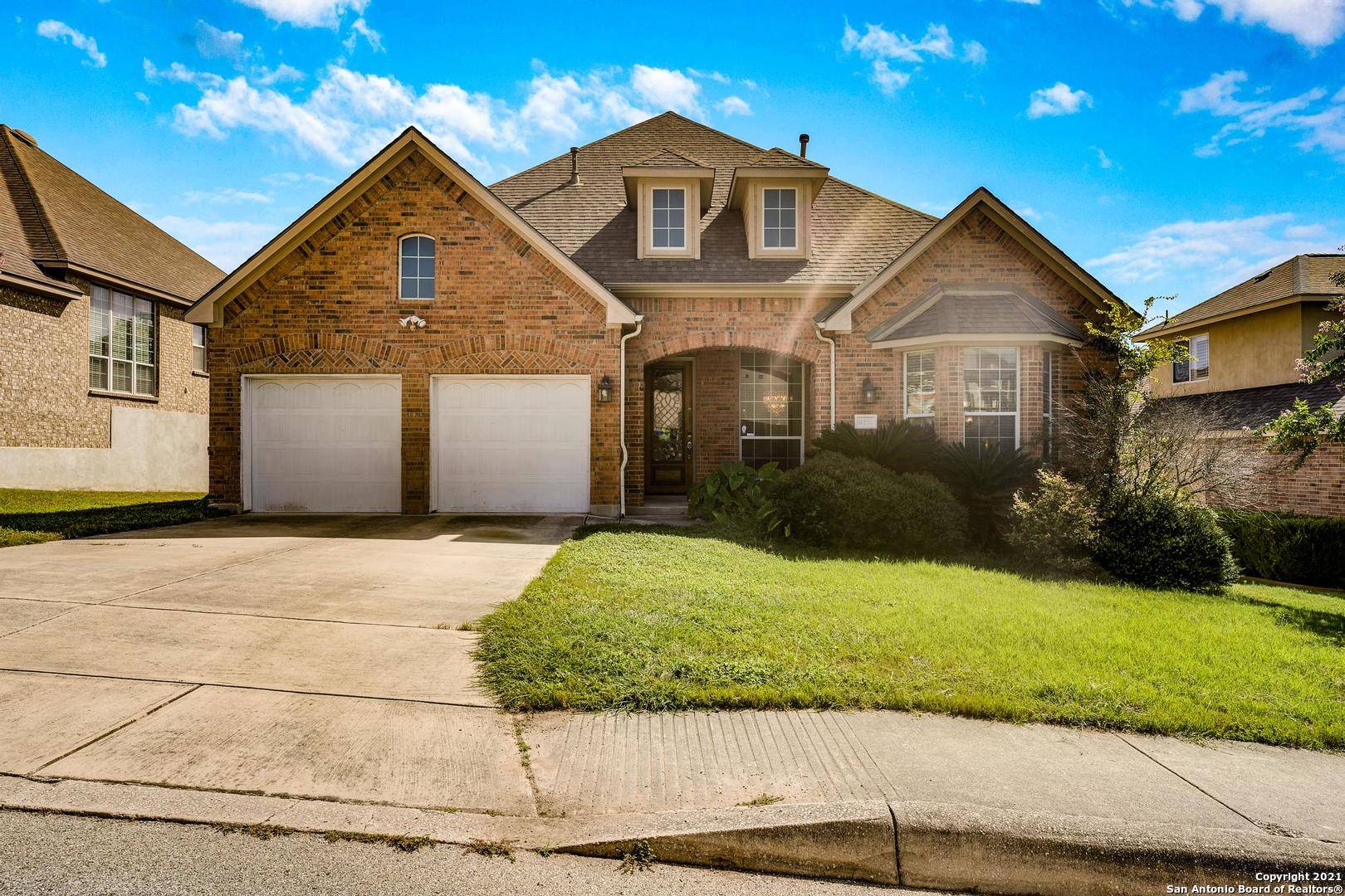 Helotes, TX 78023,8711 Roswell Ridge