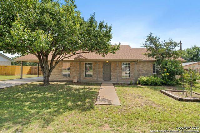 Comfort, TX 78013,107 West St