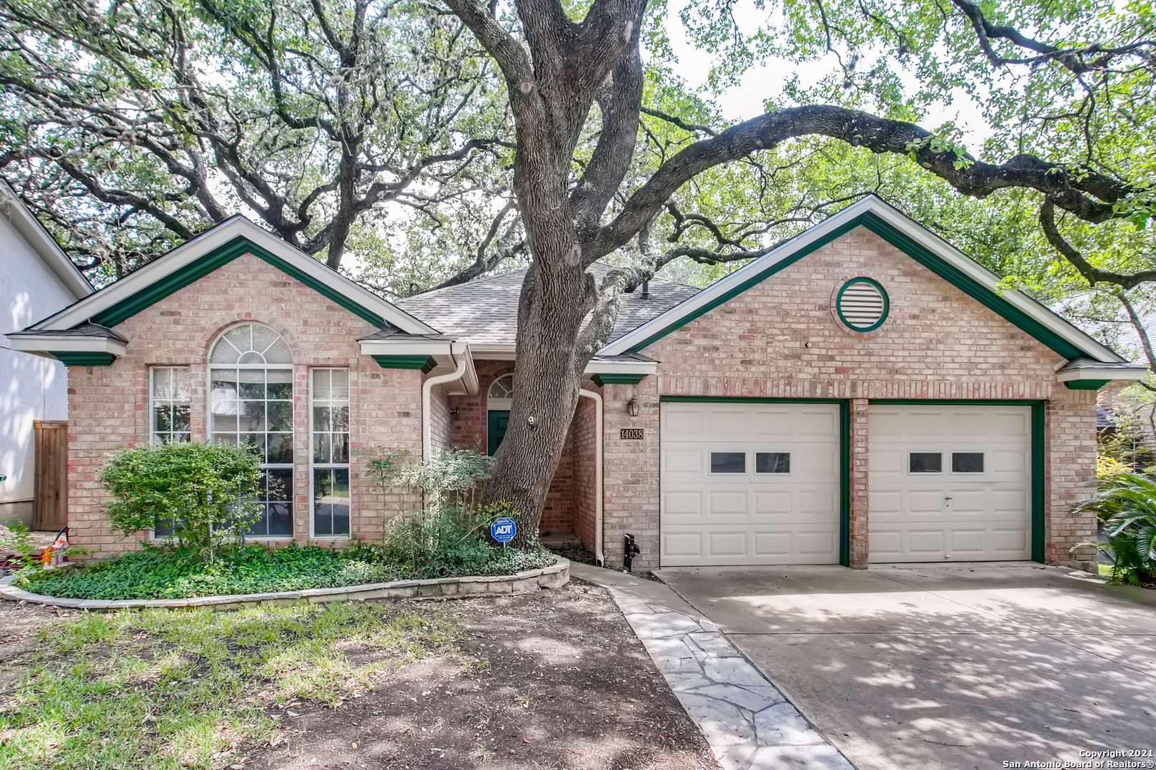 San Antonio, TX 78231-1600,14038 OAKHILL WAY