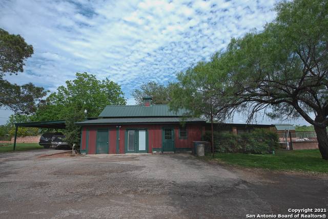 Sabinal, TX 78881,21595 US-90 E