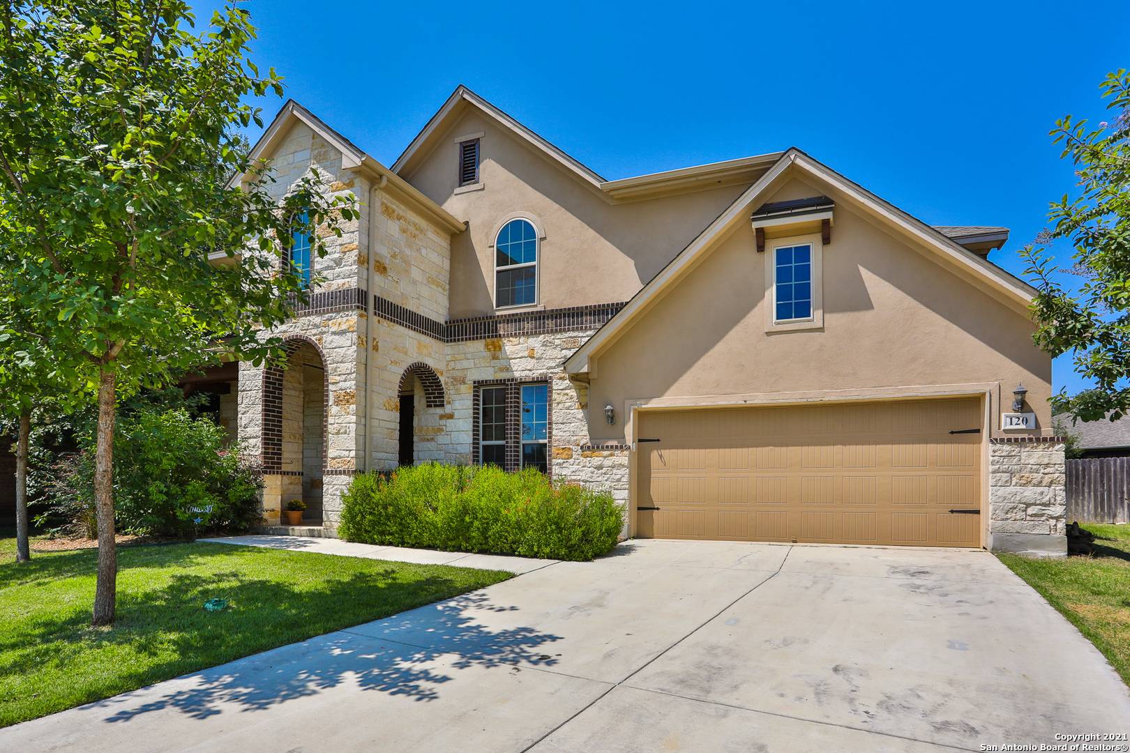 Boerne, TX 78006-2869,120 ALDER WOODS