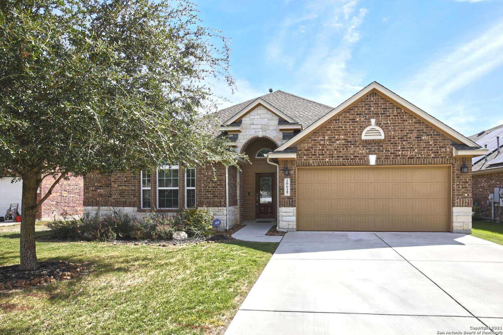 Helotes, TX 78023-4694,10618 LARCH GROVE CT