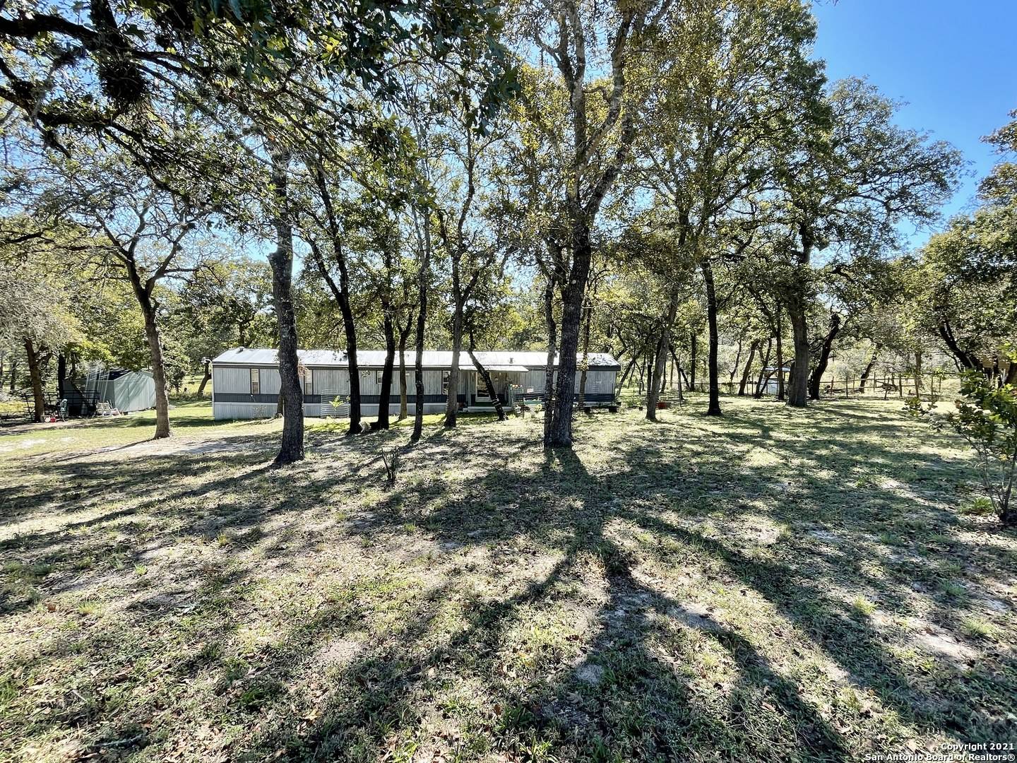 La Vernia, TX 78121-9512,109 Lost Trail