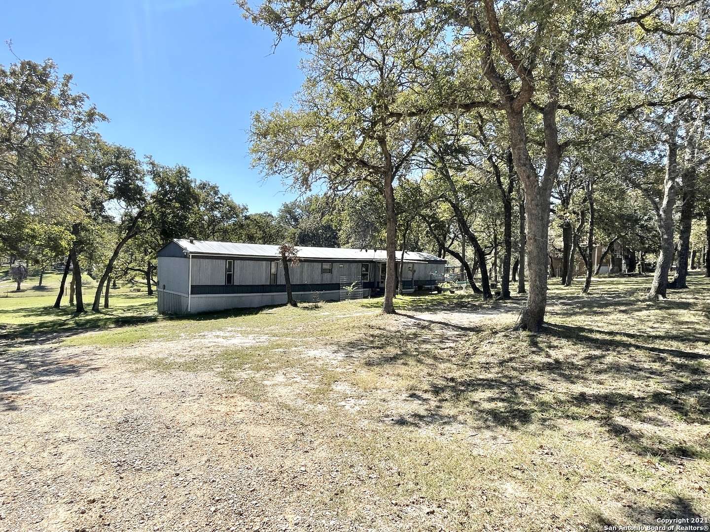 La Vernia, TX 78121-9512,109 Lost Trail