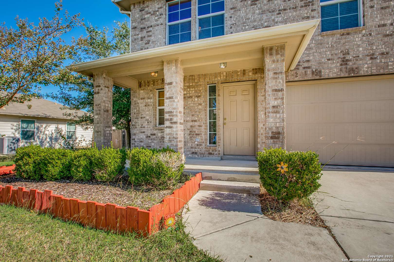 Schertz, TX 78108-3441,701 HOLLOW RDG