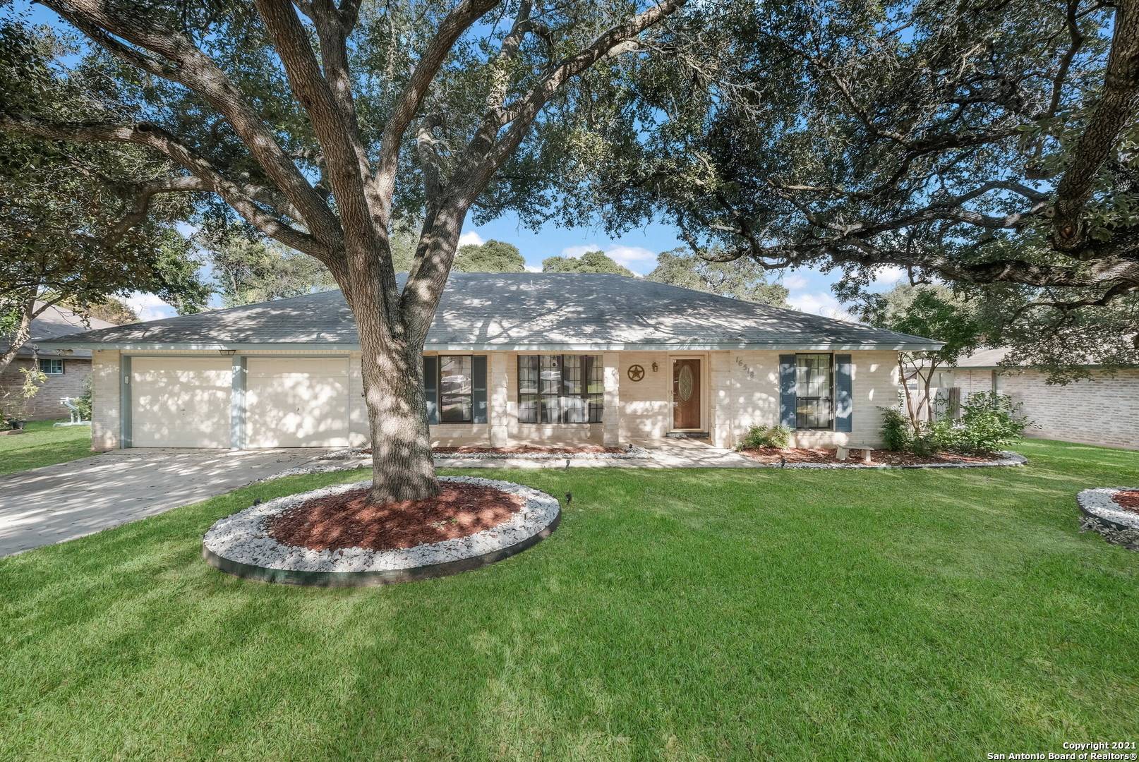 San Antonio, TX 78247-1042,16518 FRONT ROYAL ST