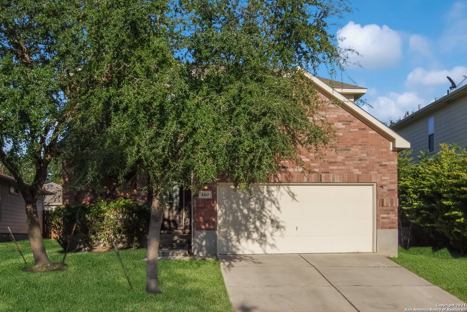 Cibolo, TX 78108-3765,104 STEER LN