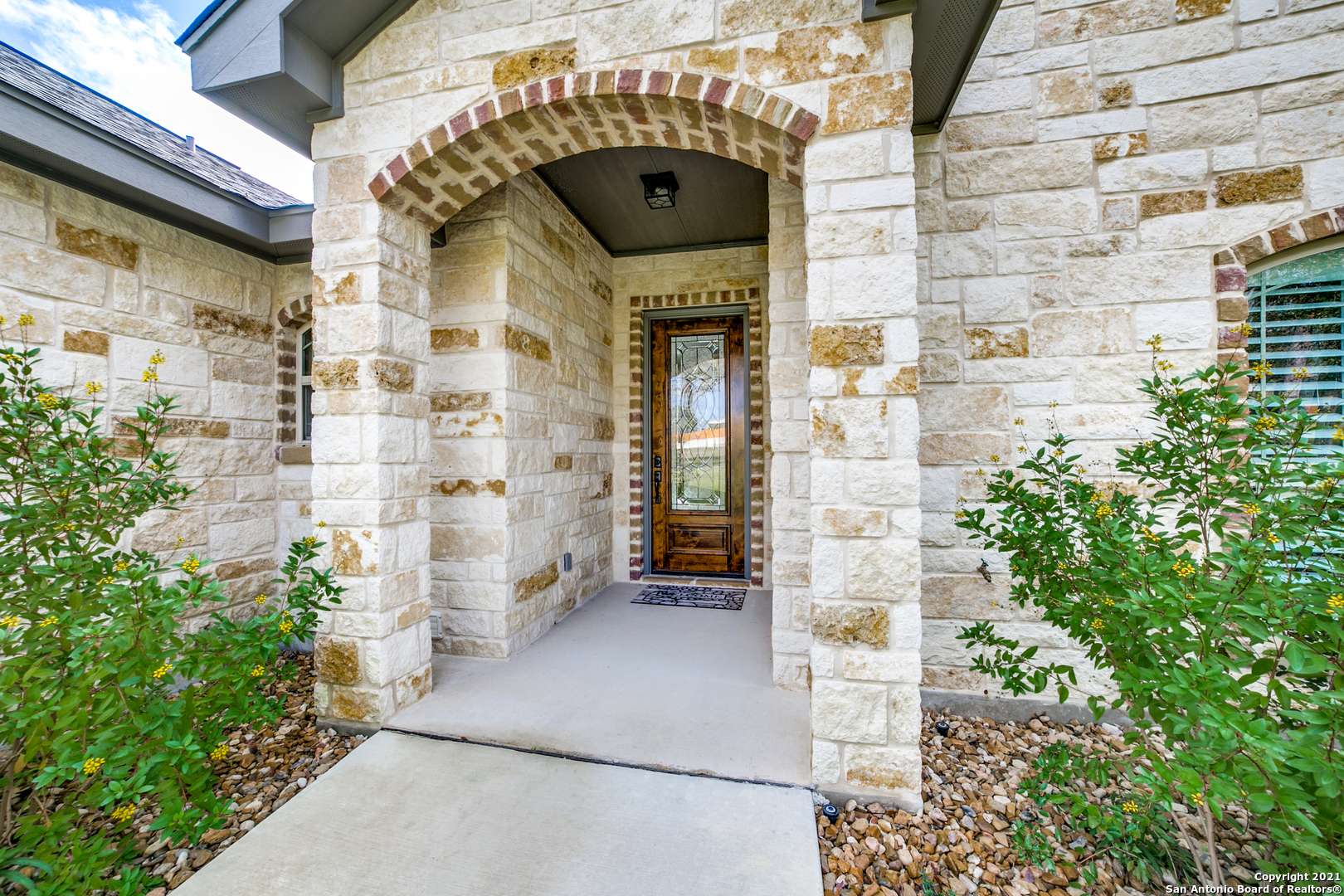 La Vernia, TX 78121-5950,247 CIBOLO RIDGE DR