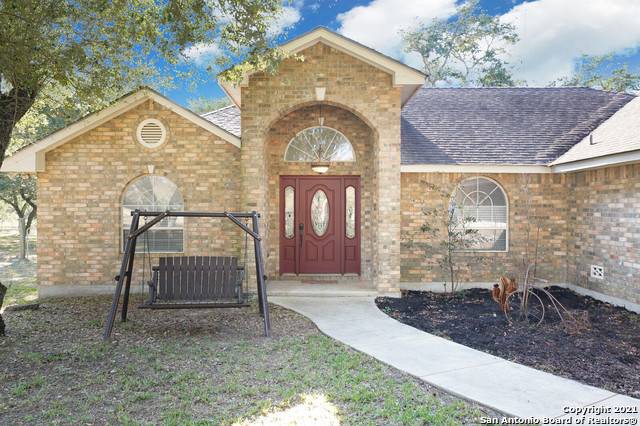 Floresville, TX 78114-4202,711 EAGLE CREEK DR