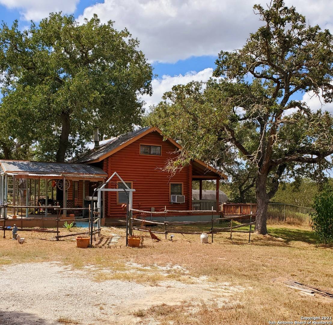 La Vernia, TX 78121,133 Country Oak Dr