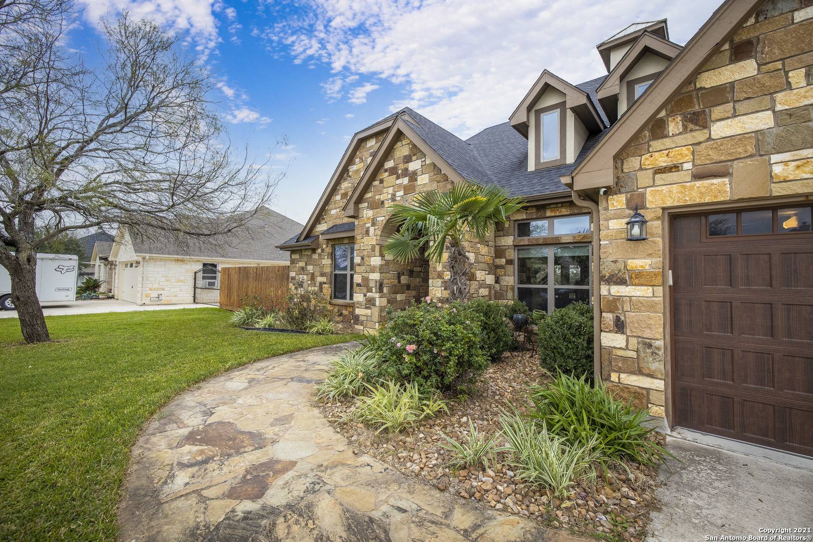 New Braunfels, TX 78130-9050,264 RIVER PARK DR