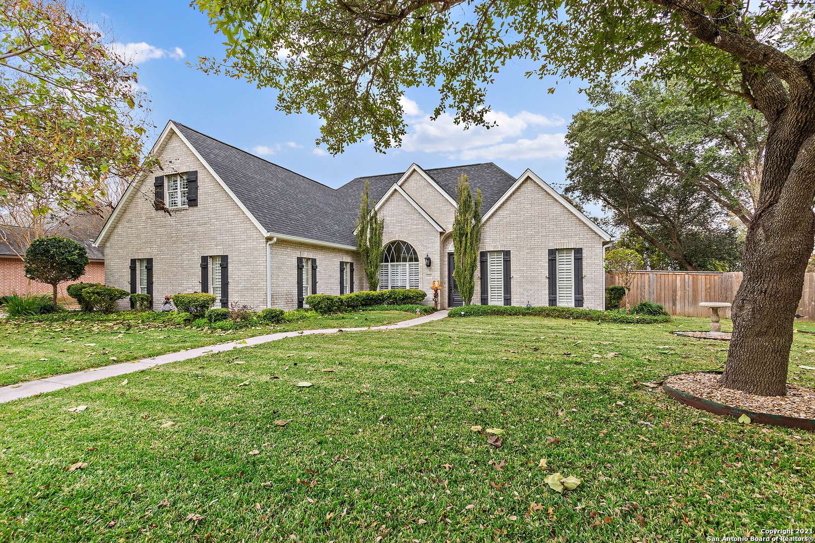 New Braunfels, TX 78130-8901,2222 ABBEY LOOP