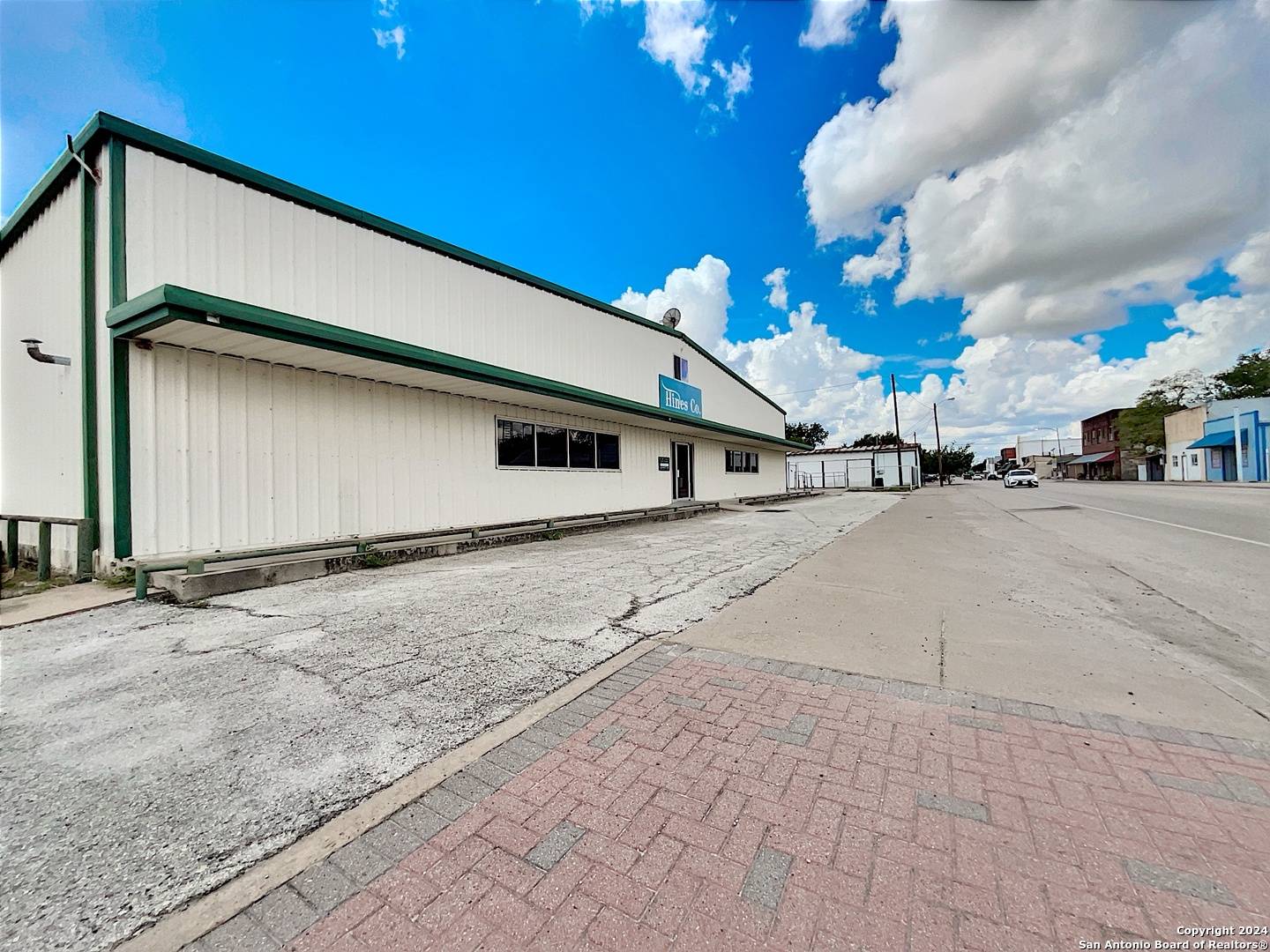 George West, TX 78022,201 Houston St