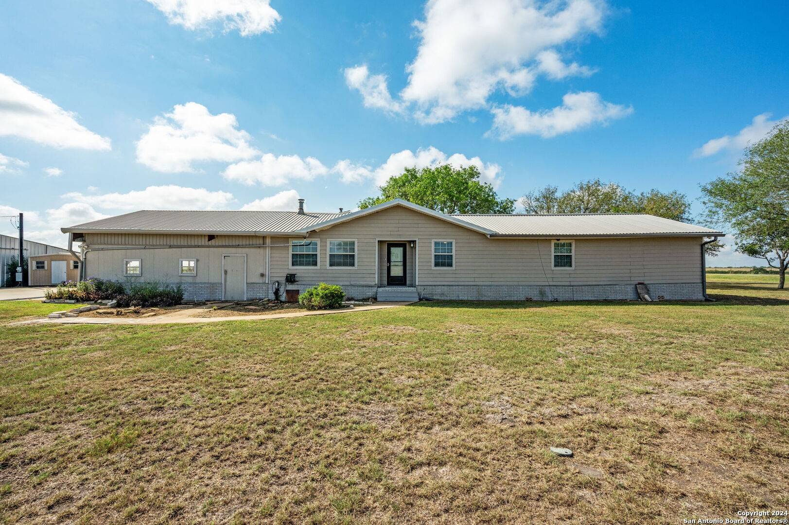 Fashing, TX 78008,30 CR 405