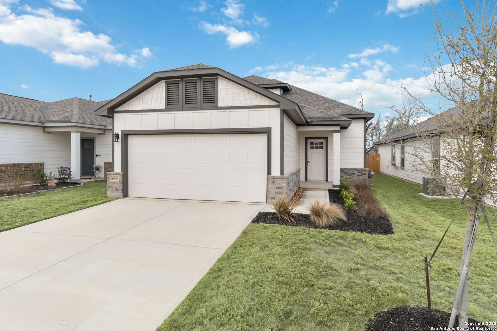 Elmendorf, TX 78112,16523 Ginger Crossing