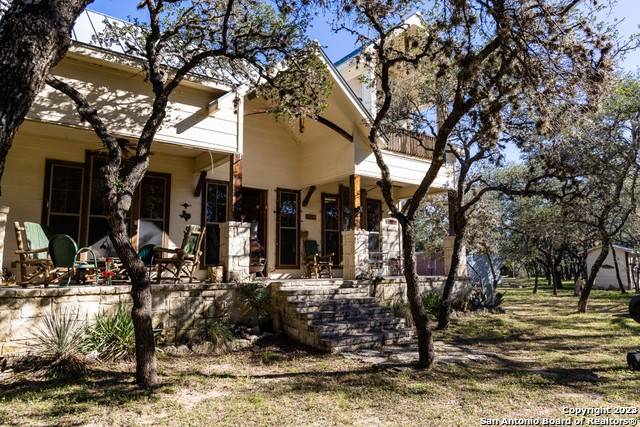 Utopia, TX 78884,950 River Rd